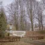 Pomnik-w-gamracie-05