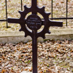 Krzyż łaciński w tej formie zaprojektowany przez Johanna Jägera