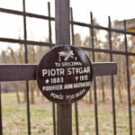 Krzyż na grobie Piotra Stygara