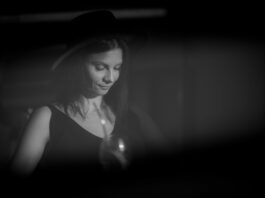 Zawsze zaczyna się od spojrzenia – o fotografii, uważności i autentyczności